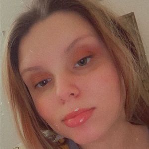 Meet your Posher, Carly